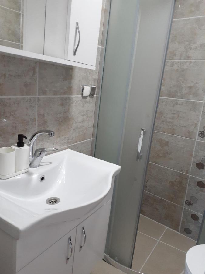 Otelia Pansiyon Ayvalı Exteriör bild