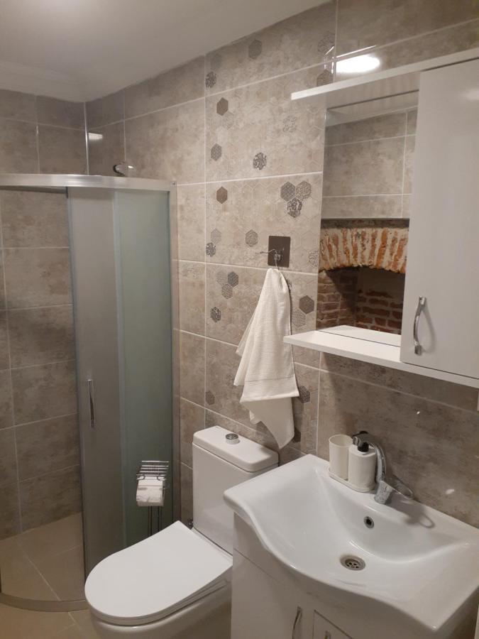 Otelia Pansiyon Ayvalı Exteriör bild