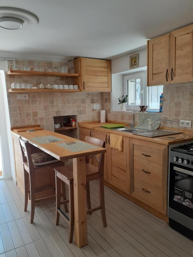 Otelia Pansiyon Ayvalı Exteriör bild