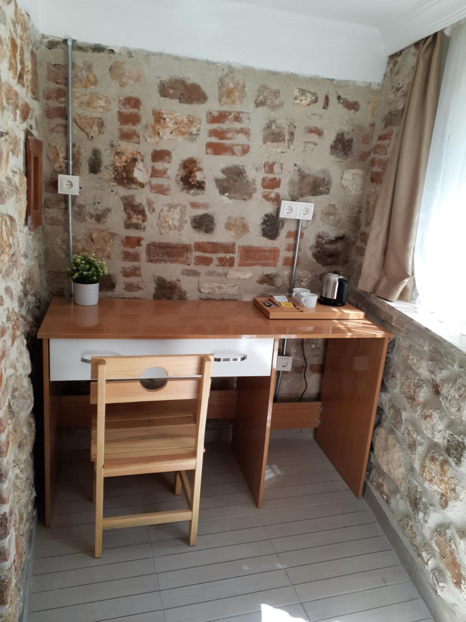 Otelia Pansiyon Ayvalı Exteriör bild